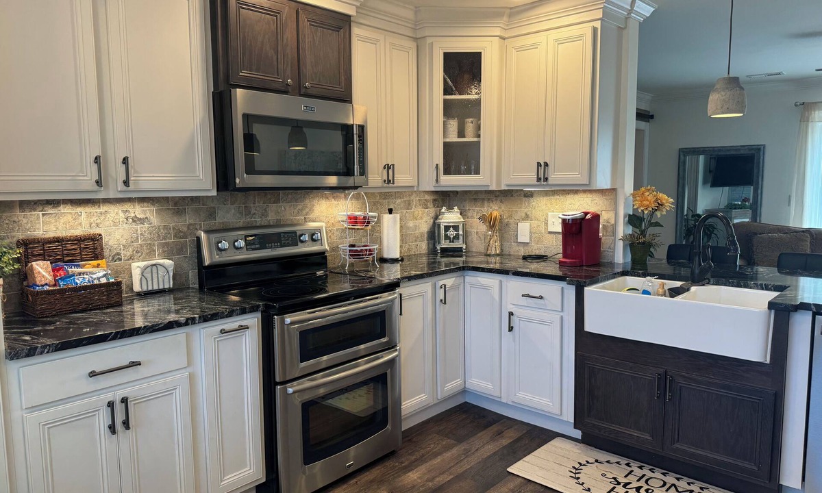 Seymour House | Cozy Home Near The Smokey MTNS & DTW Knoxville Summer Fun 2026