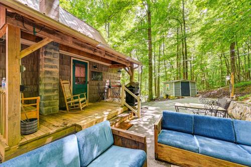 Roaring Gap House | Cozy Nature Escape! Roaring Gap Cabin w/Patio
