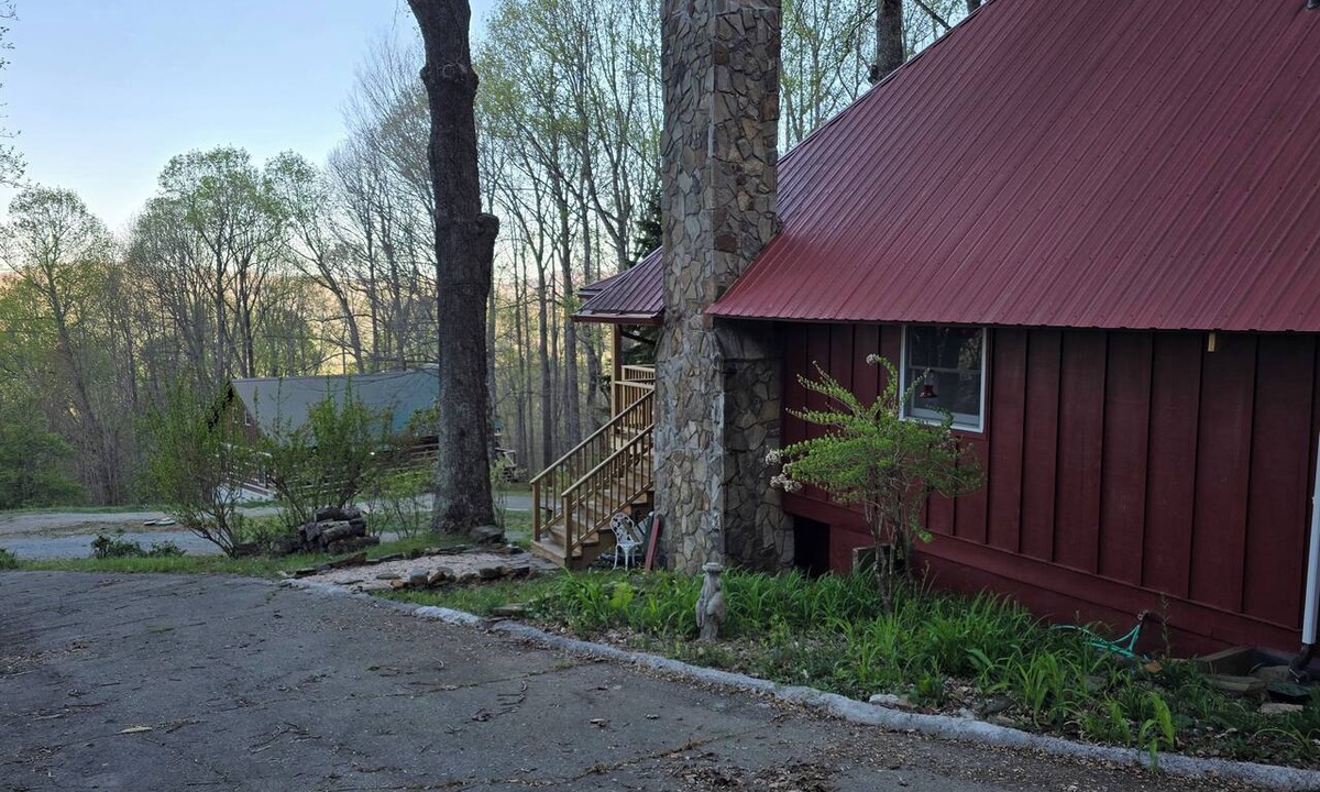 Zionville Cabin | Delightful 2-bedroom cabin in charming Zionville awaits you.