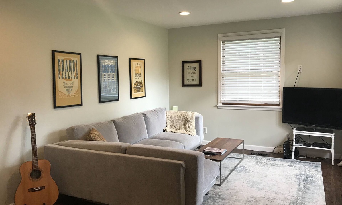 Inglewood House | East Village Escape - hip neighborhood
