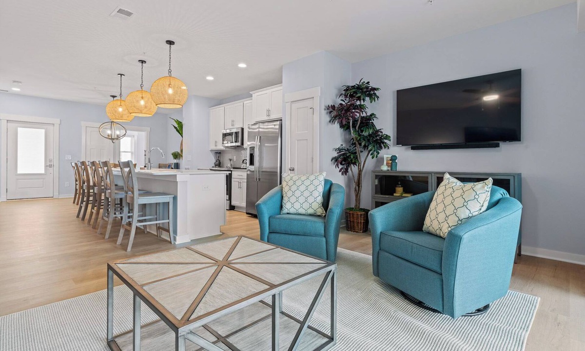 Bermuda Bay House | Ebb Tide 3 Bedroom at Cambridge Cove with Private Hot Tub!