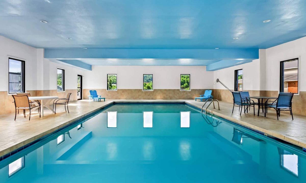 Bradley Hotel | Econo Lodge Mt Hope - Beckley North