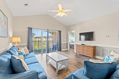 Central Myrtle Beach Apartment | End Unit Myrtlewood Resort Near Beach & Golf, Spacious stays