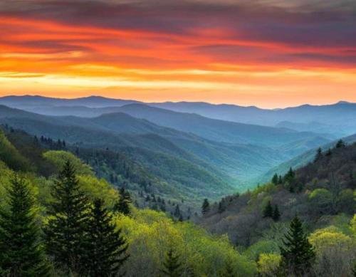 Cherokee House | Entire Home in the Heart of Cherokee NC