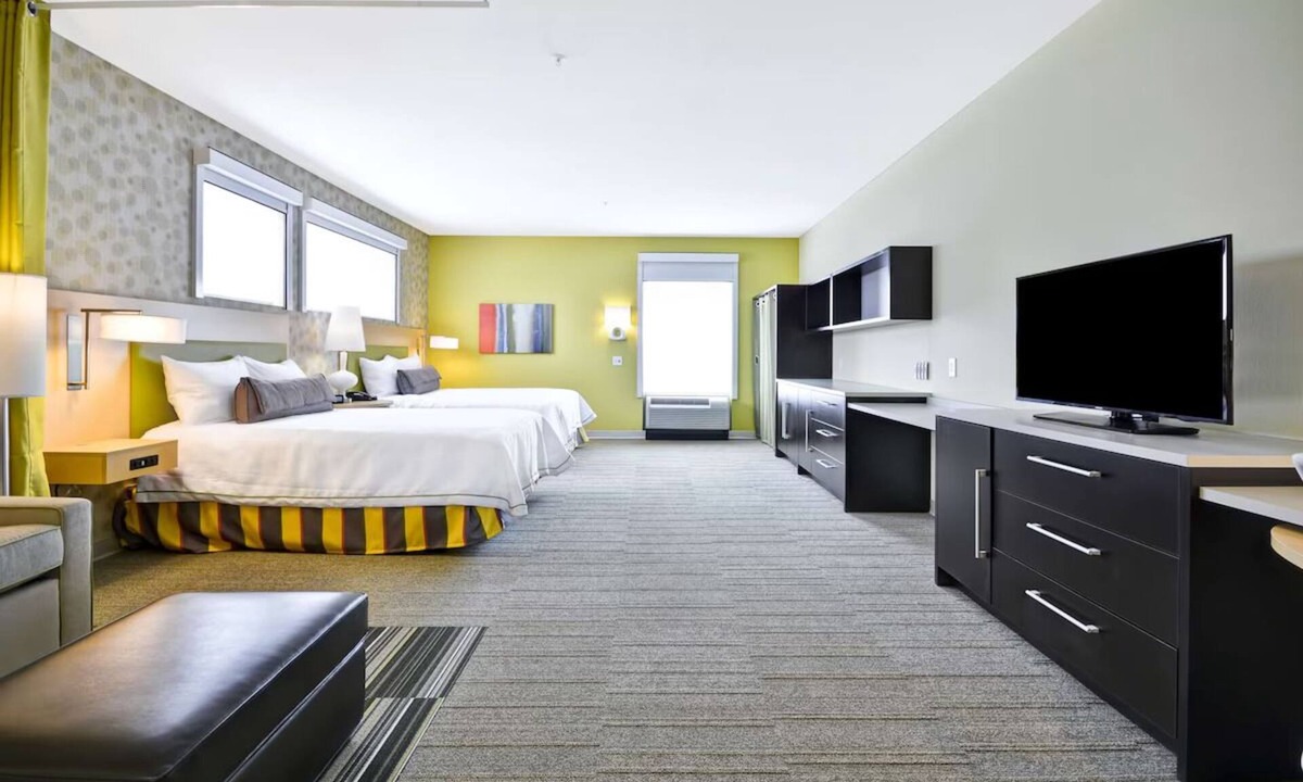 Rock Hill Hotel | Family-Friendly Haven w/Modern Amenities | Close to Amusement Park & Shops