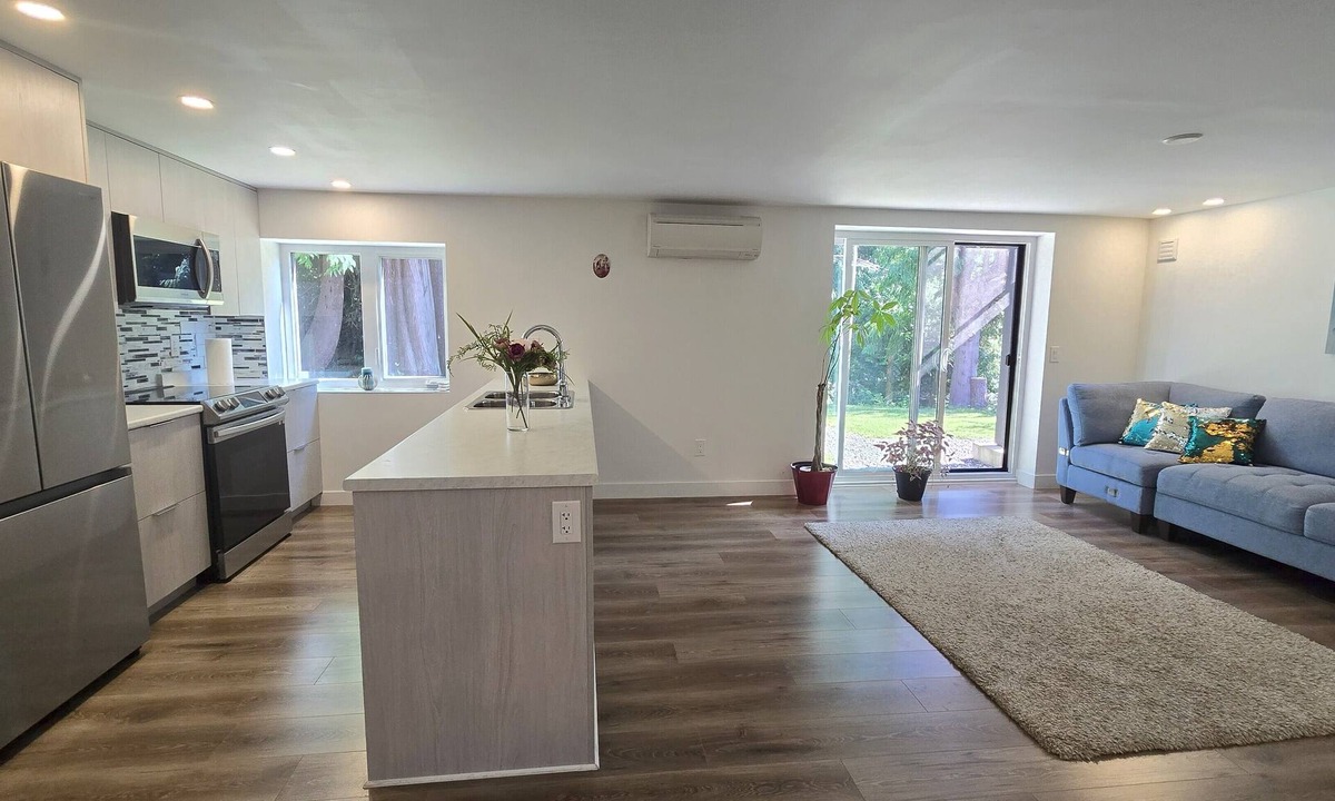 Canyon Heights House | Family Home Near Nature & City