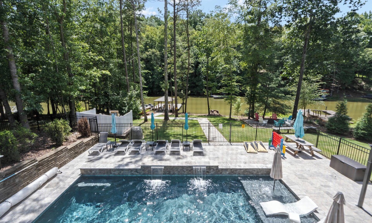 Catawba House | Family Resort! MINI GOLF, heated pool, lakefront, hot tub, game & theater room!