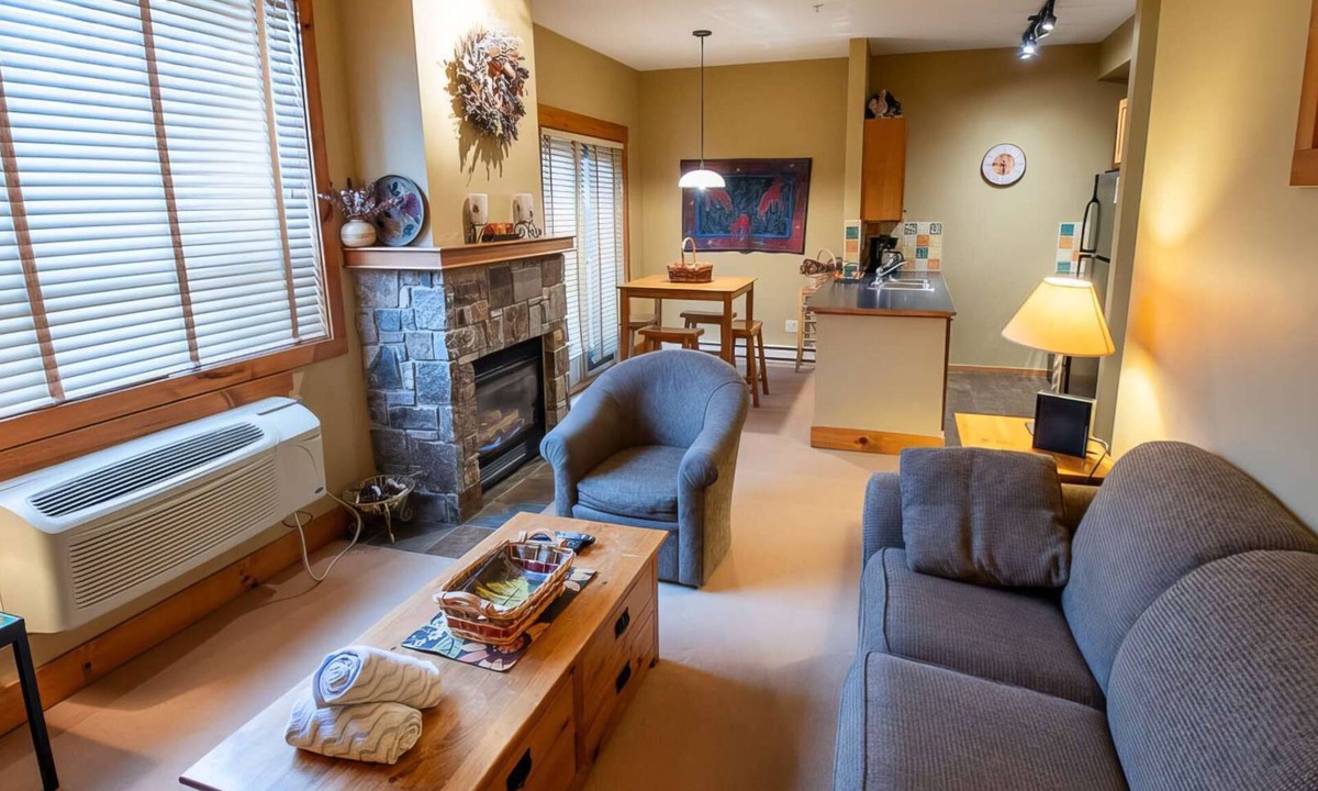 Fernie Condo | Fernie - Timberline Lodges King Fir #423