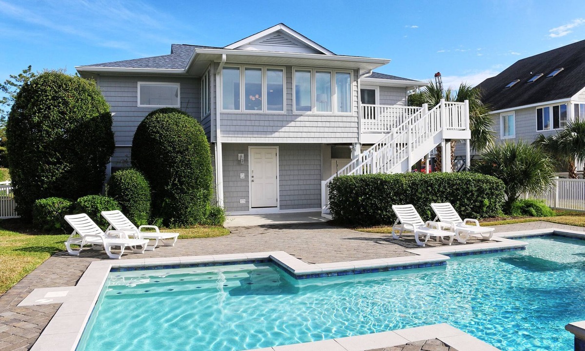 Murrells Inlet House | Gambler's Retreat - Five Bedroom, Four Bath Beach Home with Private Pool