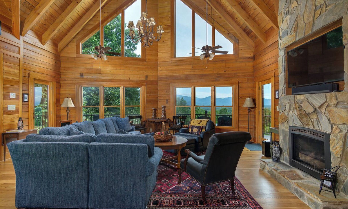 Old Fort Cabin | Grandview Lodge | Large 4 Bedroom Mountain Cabin with Hot Tub & Views!