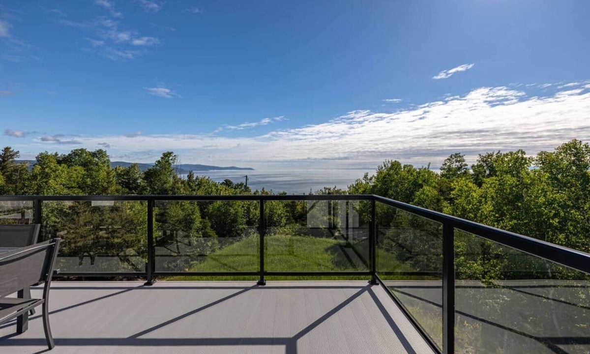 Saint Irenee House | Hôtel à la maison - La Blanche Hermine