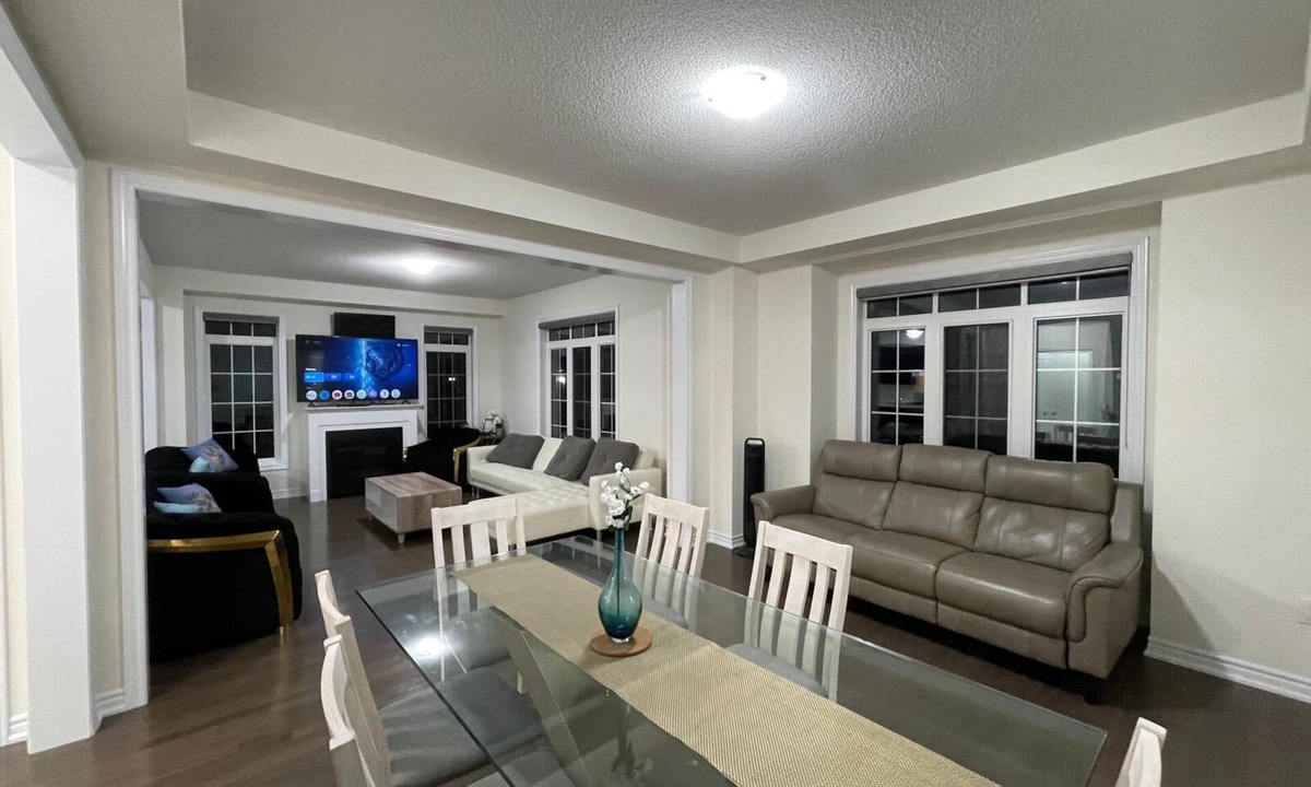 Mount Pleasant House | Happy | Fun | Love | Family | Laugh | Live | Love | VRBO | 6BR 3.5 BTH 12 People