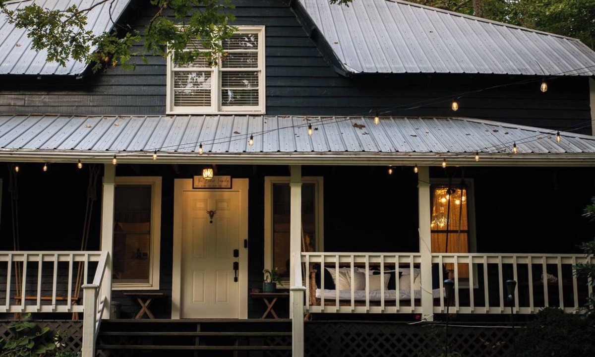Burnsville Cabin | Historic cabin on 14 acres in the mountains of western NC, Wi-Fi & W-D