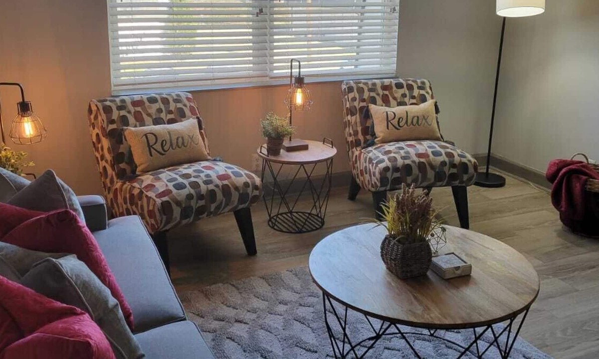 Eastwood Apartment | Historic east Nashville! 1bedroom 8 min to downtown!!
