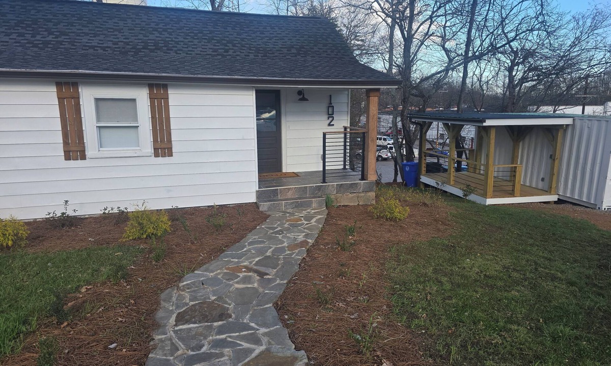 North Wilkesboro House | In town home in North Wilkesboro. Close to everything.