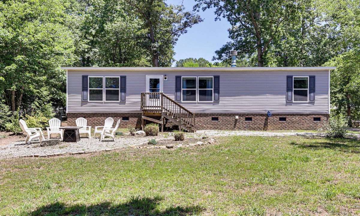 Macon House | It's Our Pleasure! Lake Escape w/Boat Ramp