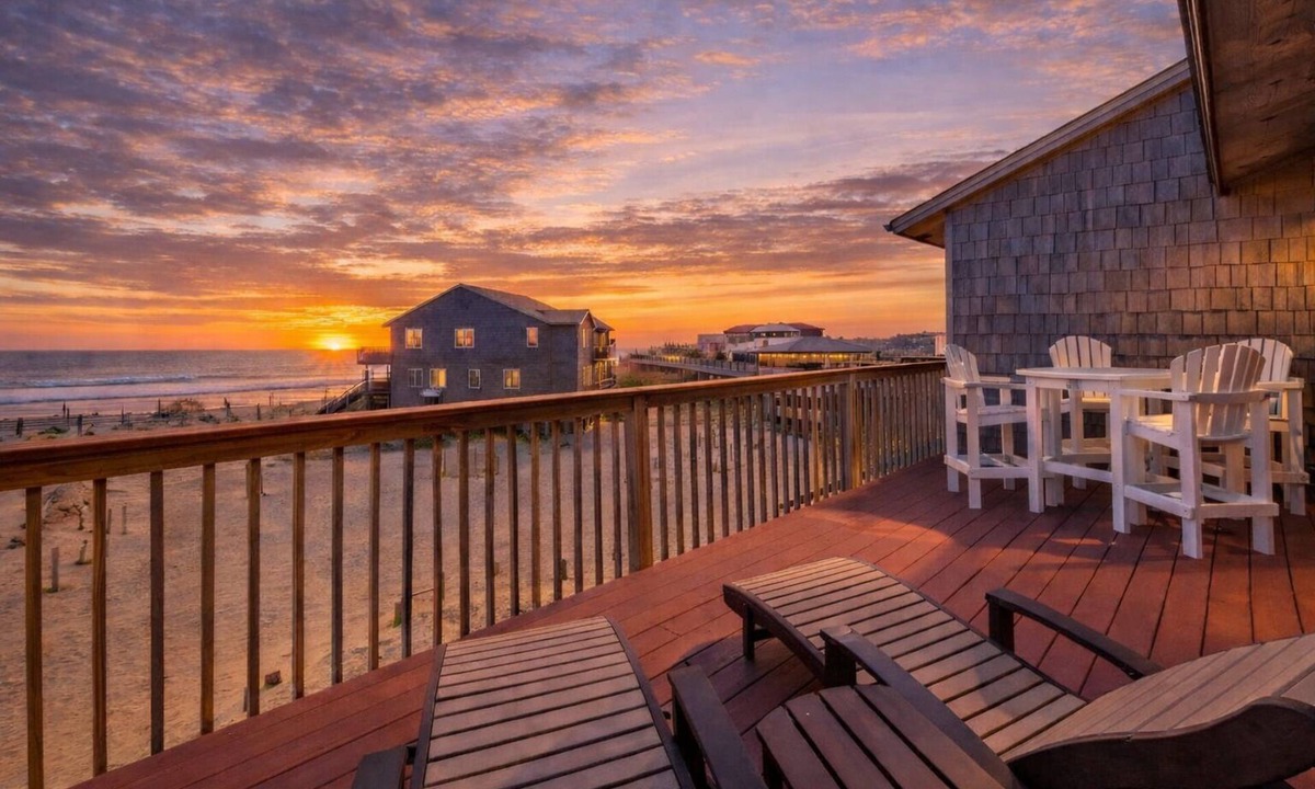 South Nags Head House | K1117 - Sunrise Views & Coastal Luxury – Community Pool, Hot Tub, PETS OK! Steps to the Sand!