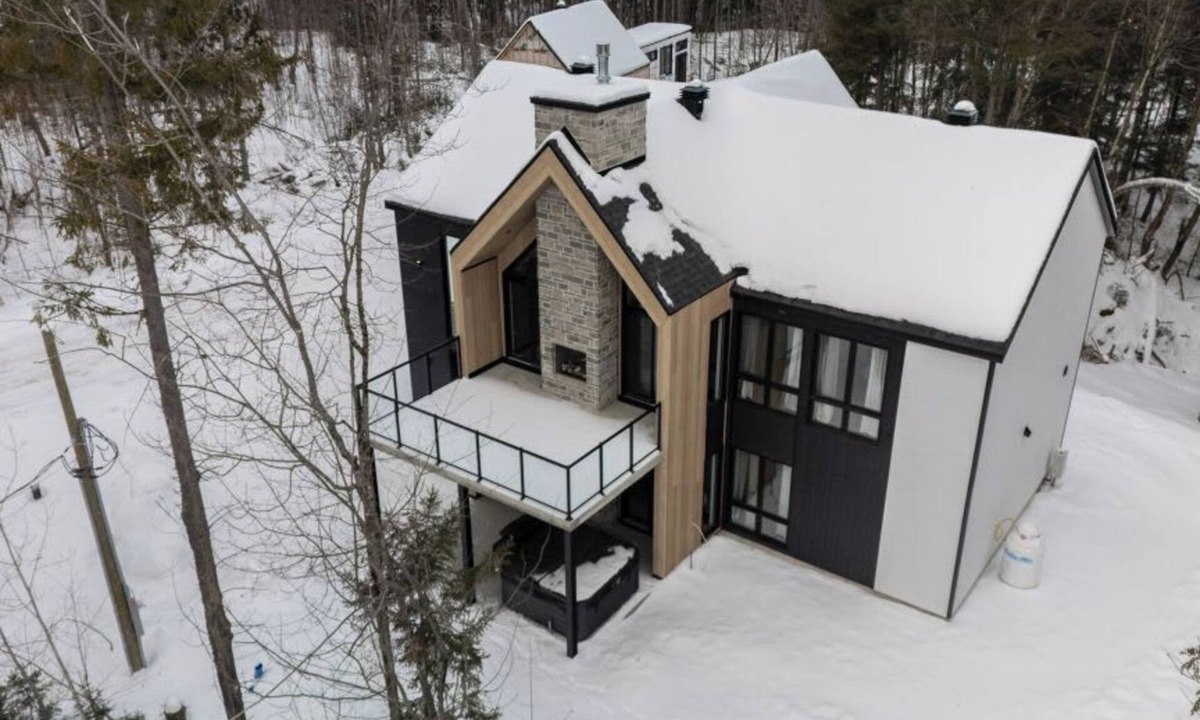 Mauricie Ski Chalet | L'Evasion Mauricie - Private Spa - Sleeps 16