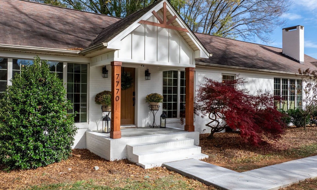Sherrills Ford House | Lake Norman Farmstead Retreat: Pet-Friendly, Boat Parking, Near Parks & Dining