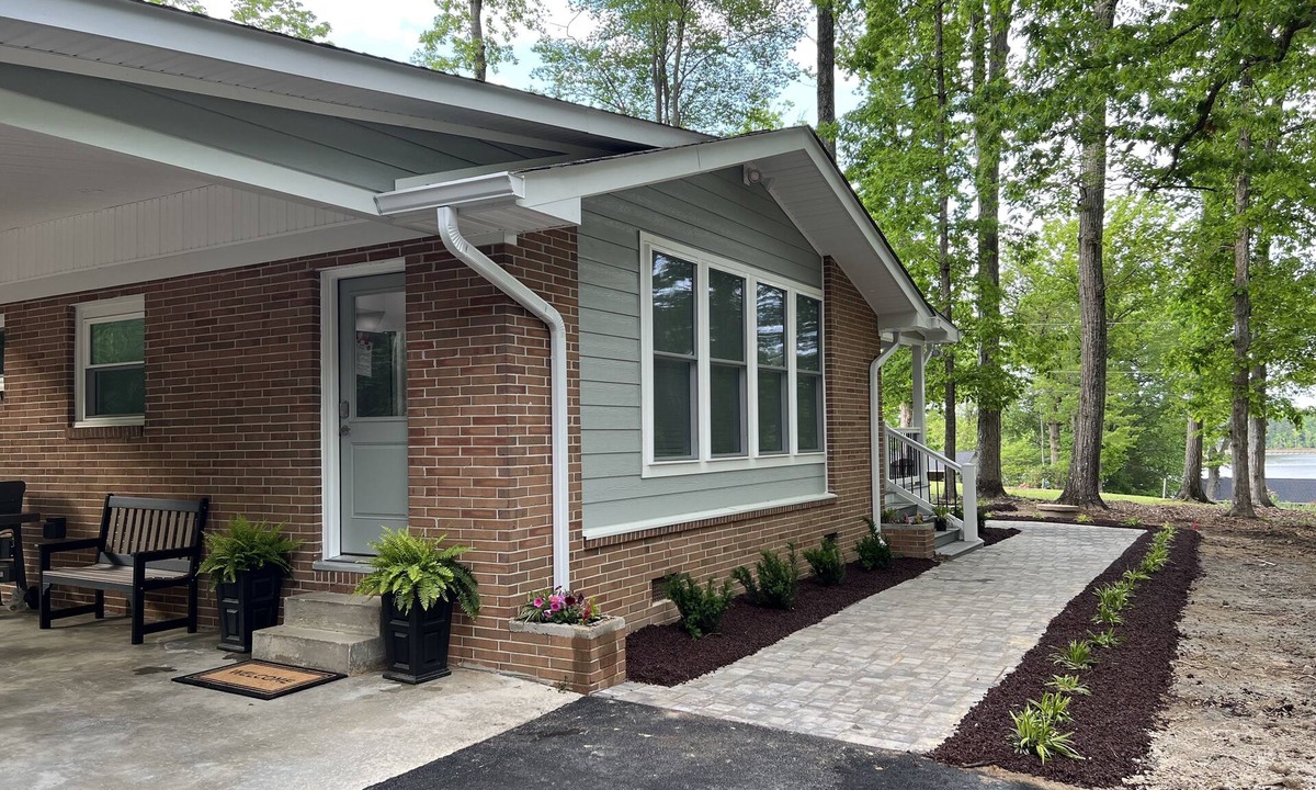Clarksville House | LAKE VIEW! FISHERMENS DREAM! CLOSE TO BLUESTONE BOAT LANDING!