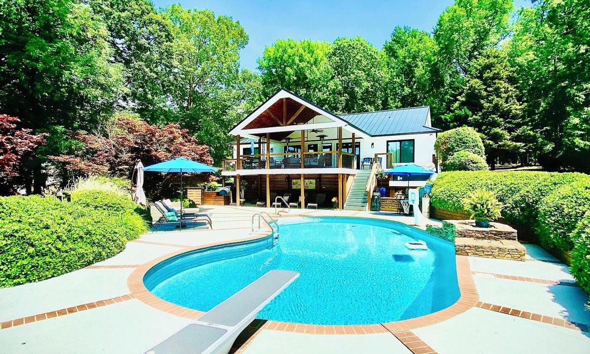Littleton House | Lakeaholic Landing - Your Lake Gaston Vacation Retreat! Pool and Lake Front!