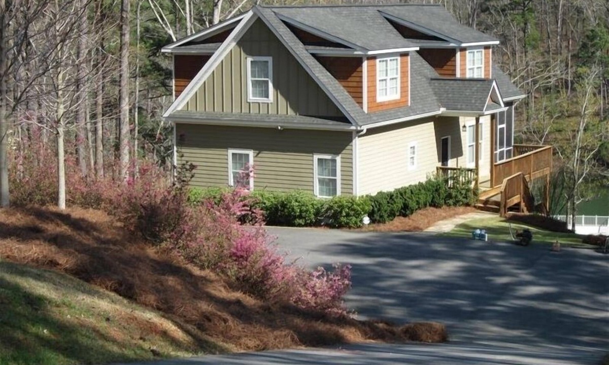 Modoc House | Lakefront Deep Water, Family Friendly, near Masters golf tournament
