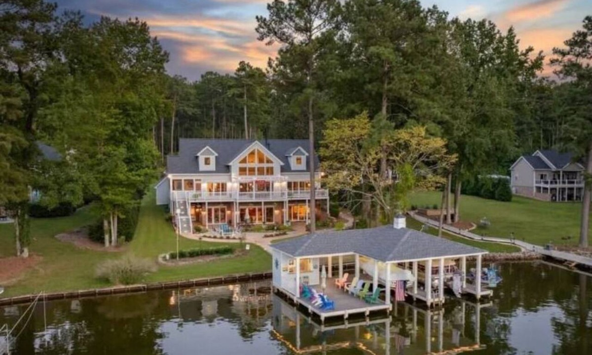 Littleton House | Lakefront, Dock, Decks, Kayaks, Patio, Firepit