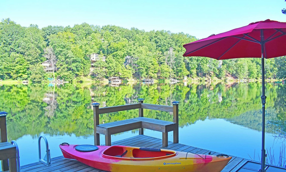 Lake Lure Cottage | Lakefront Retreat Rumbling Bald | Dock, Kayaks, Resort Amenities, Easy Access