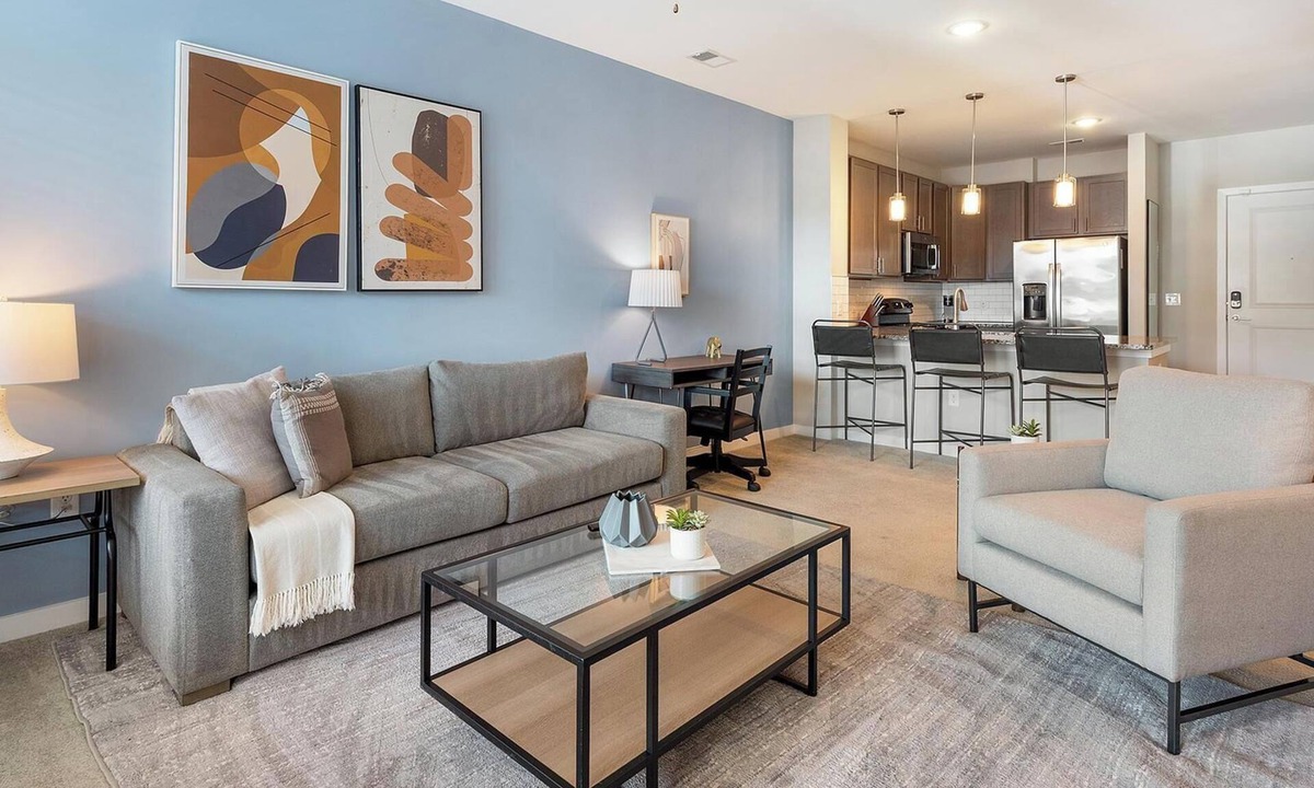 Huntersville Apartment | Landing | Beautiful 1BD, Clubhouse, Gym