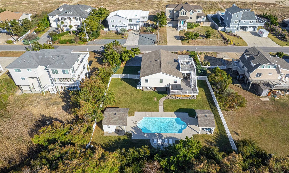 Sandbridge House | ~Last minute discount 20% off Aug 22-29 Oceanview beach cottage pool and hot tub