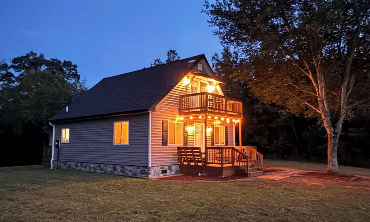 Callands-Gretna House | Lidos Place - Mountain Retreat Near Leesville Lake