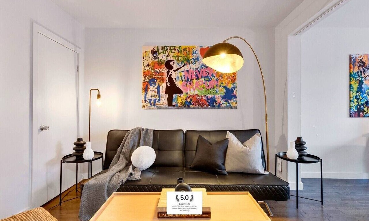 Plateau Mont Royal Apartment | LiV MTL Avenue Spacious 3BR Rooftop Suite Near Downtown Montreal