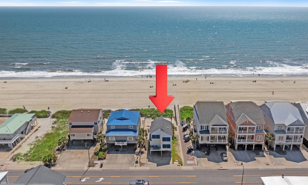 Cherry Grove Beach House | Living Beach 4, Pet Friendly, Oceanfront House in Cherry Grove with Hot Tub