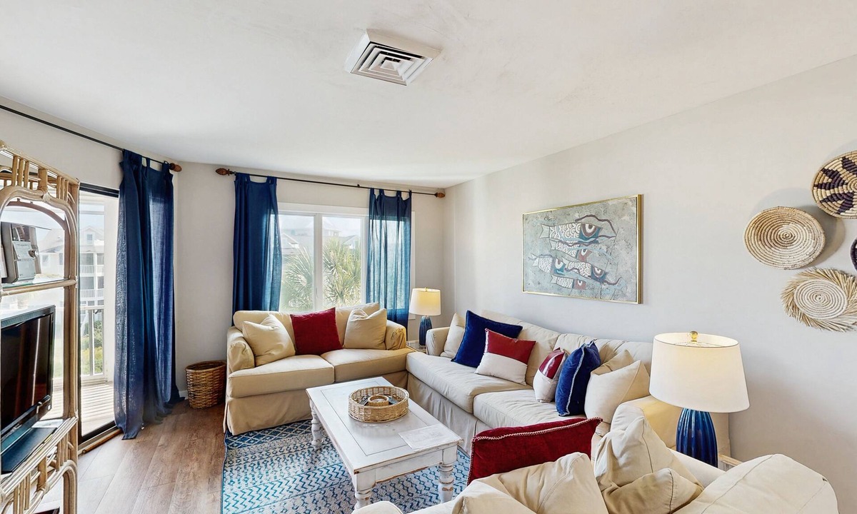Isle of Palms Villa | Lovely top floor villa in Wild Dunes with partial ocean views, pool, & W/D