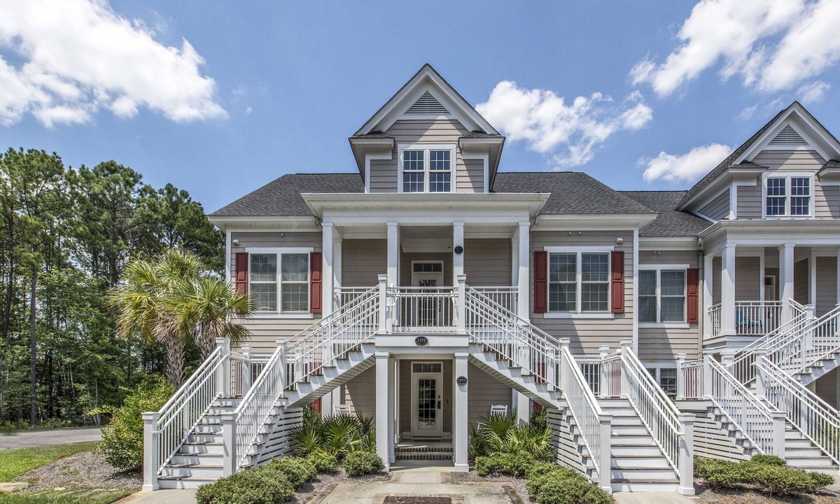 Murrells Inlet Condo | Luxurious 4 bedroom/4 bathroom condo steps away from TPC Unit A