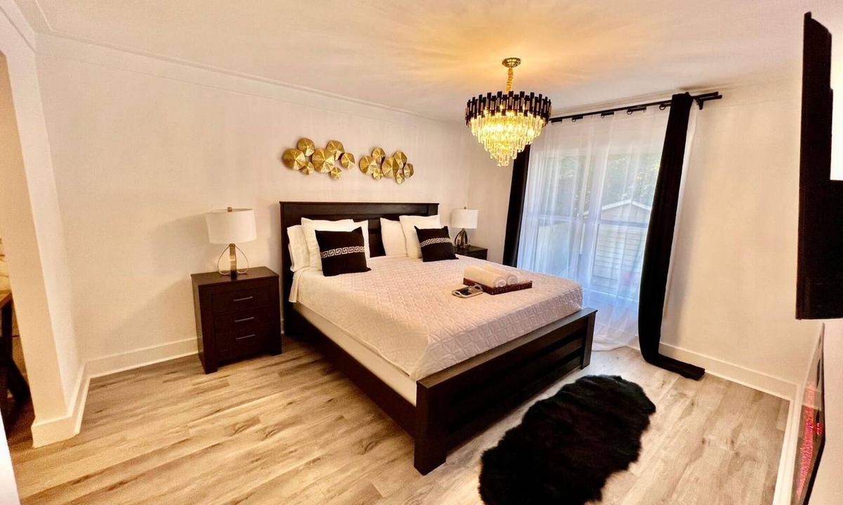 Gainesville Apartment | Luxury City Loft in Gainesville D