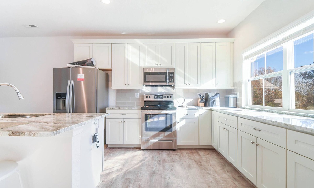 Norfolk House | Luxury Coastal Norfolk Townhome, 5 minutes from beach, next to naval base