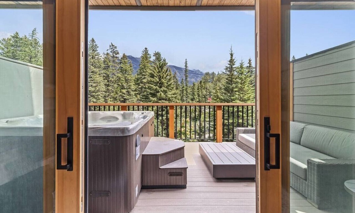 Canmore Villa | Luxury Mountain Villa | Private Hot Tub & Deck