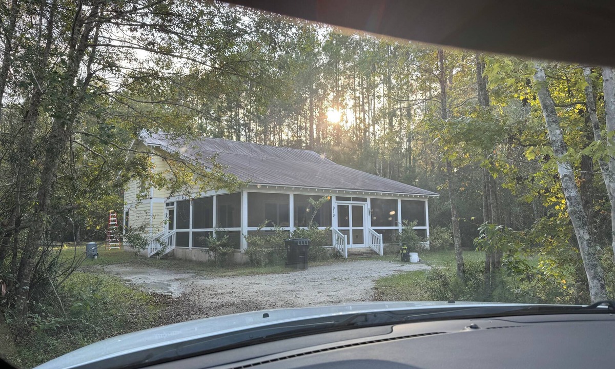 Hardeeville House | Marvelous 3-bedroom house with AC in charming Hardeeville, central to EVERYTHING