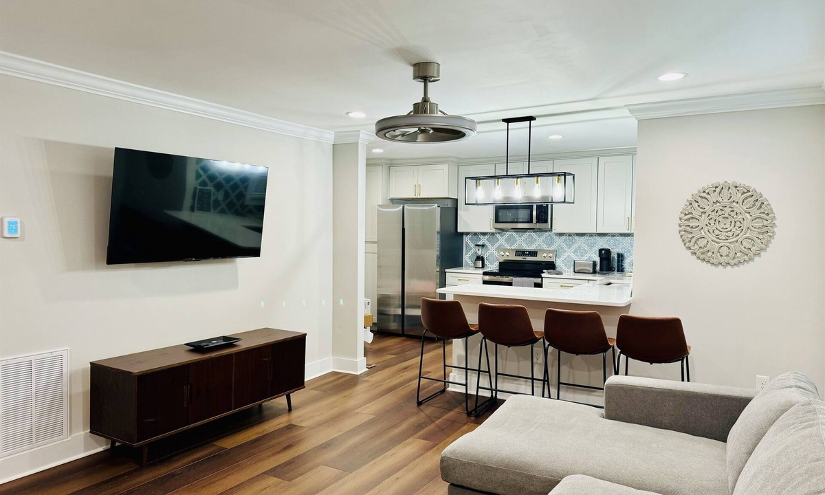Greenville House | Midterm 3BR/2BA Rental near Downtown Greenville SC