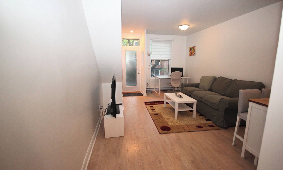 De Lorimier Apartment | Modern and sunny apartment in Plateau - Montréal
