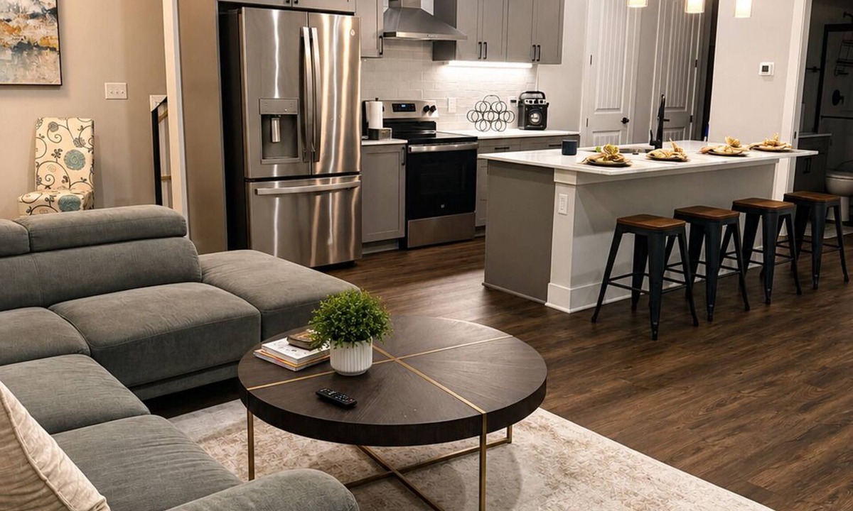 Gallatin Apartment | Modern Luxe Home 3BR 3BA Garage Sleeps 6