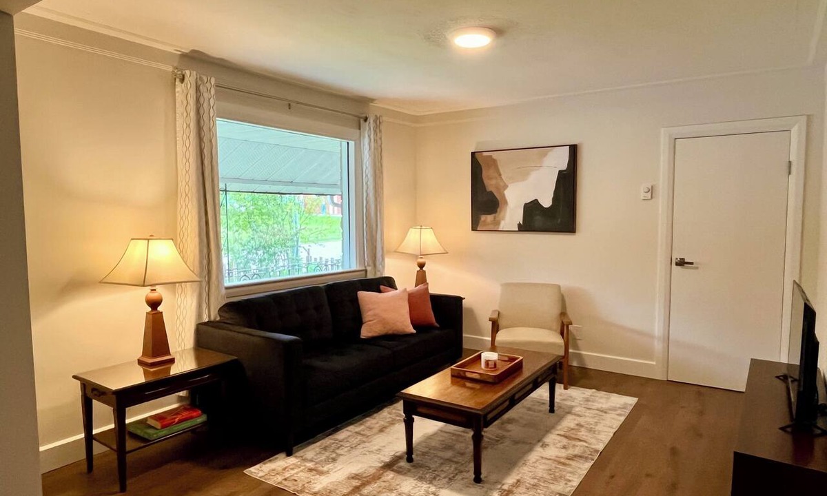Algoma District Apartment | Modern renovated 2BR APT main level w parking