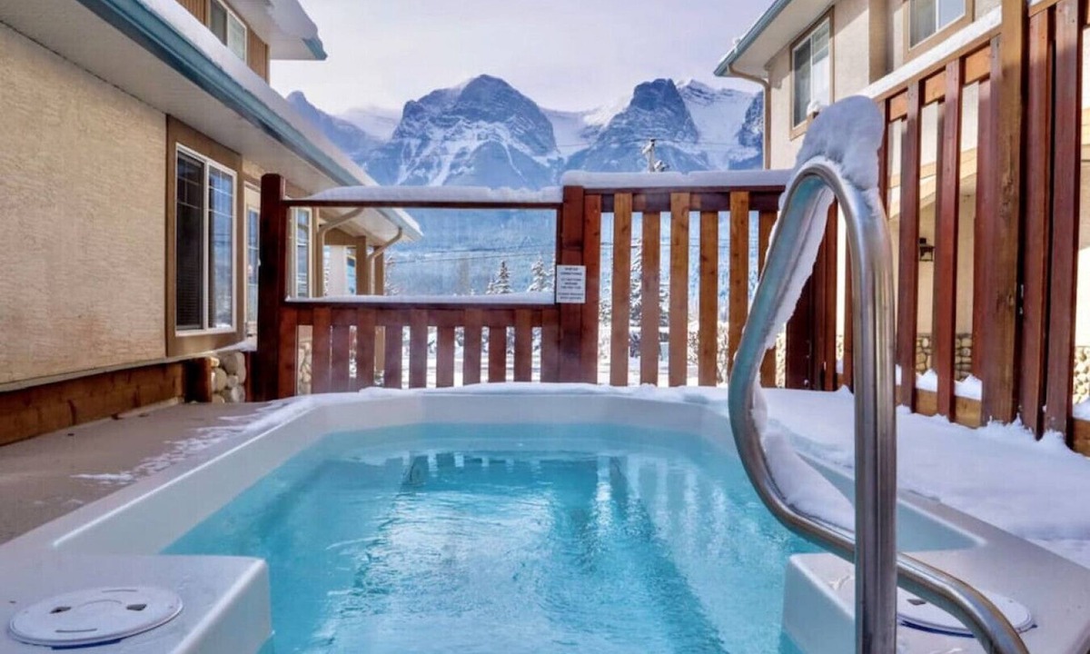 Harvie Heights Condo | Mountain View Condo Near Banff & Canmore