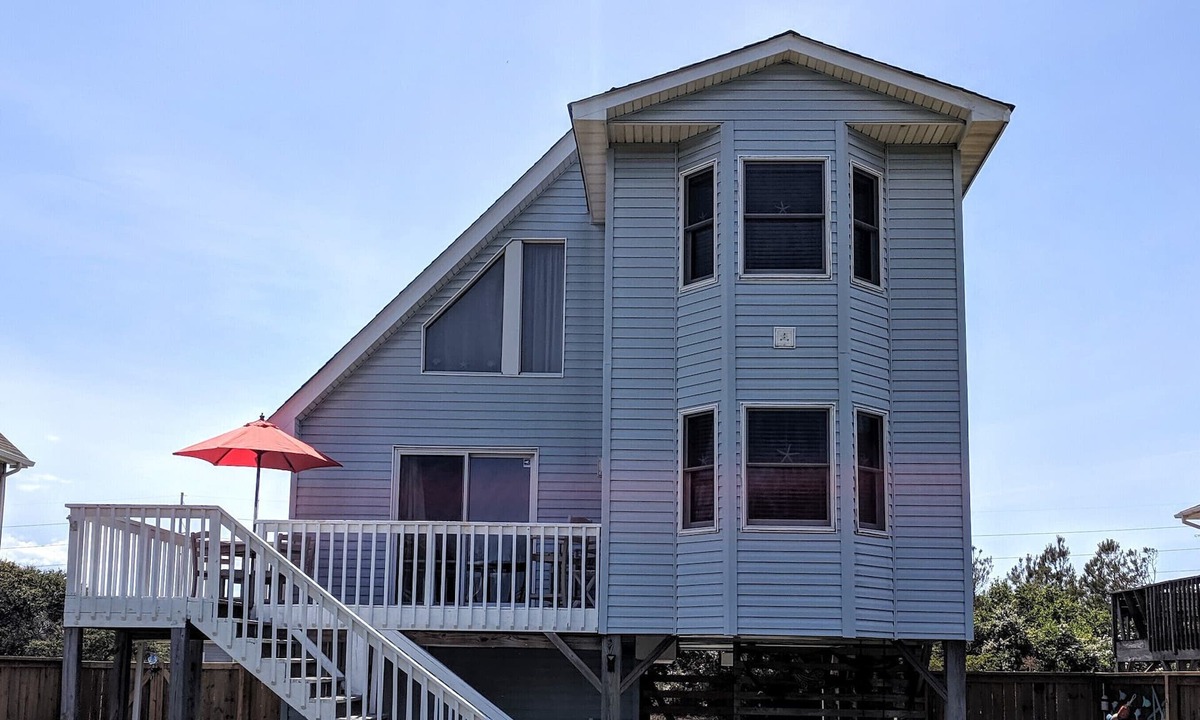 Nags Head House | Nags Head 2 blocks to beach, 3bdrms. Booking for late summer & fall. 5⭐reviews