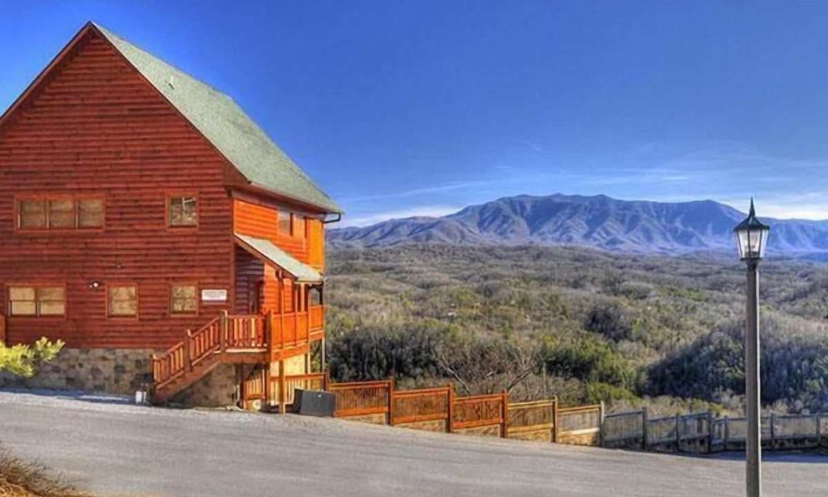 Sevierville Cabin | Nestled Inn: Breathtaking Mountain View - Brand New Hot Tub - Luxury Cabin