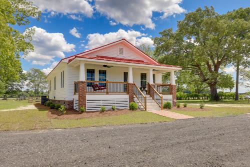 New Bern House | New Bern Vacation Rental on Farm w/Fire Pit!