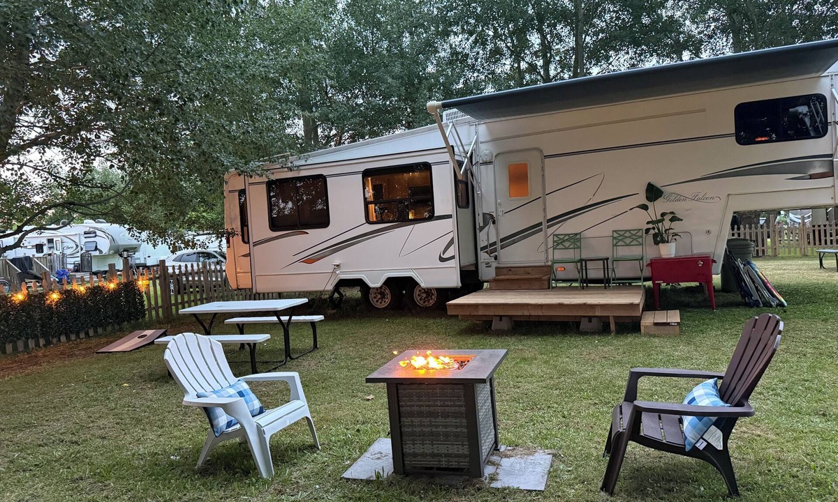 Cap-Pele RV Rental | New Brunswick Summers are waiting for you!