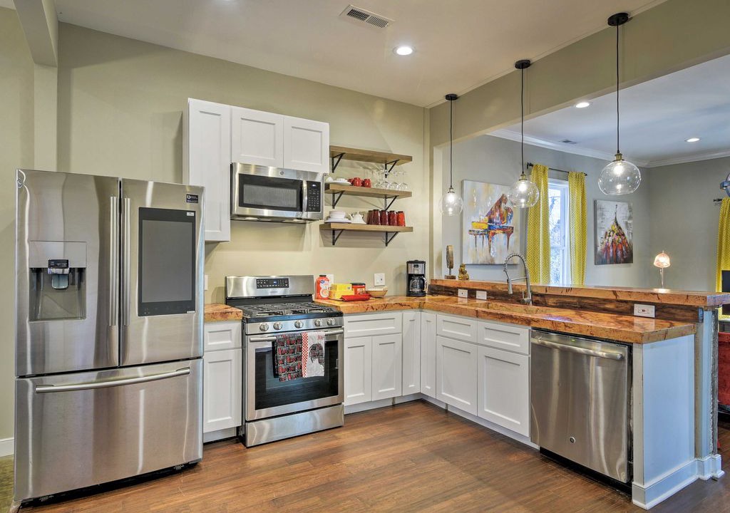 East Durham House | NEW! Modern Downtown Durham Home- Near Duke & DPAC
