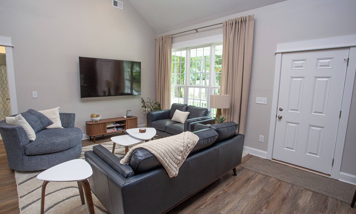 Camden House | NEW, private, luxury 3-bedroom house in charming Camden
